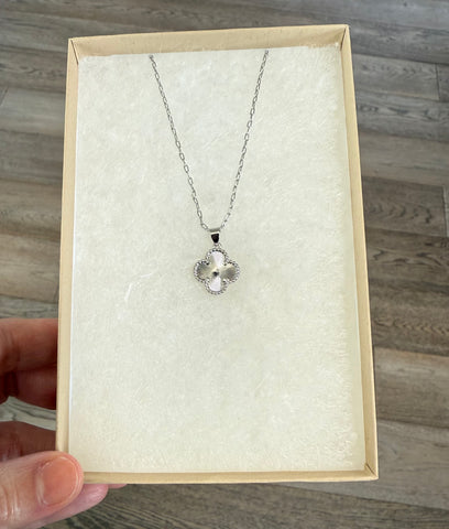 Mini Clover Necklace - Silver